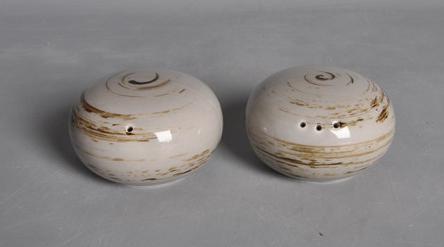 Memory Series Grey Brown Pepper / Salt Shaker
