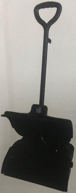 Plastic windproof rubbish shovel set