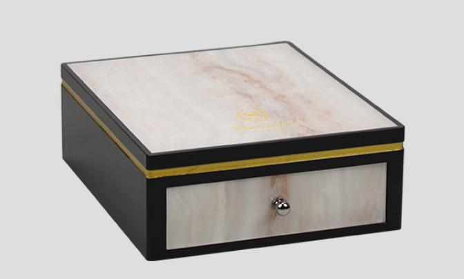 A18-Amenities Box，Acrylic，210*250*85mm