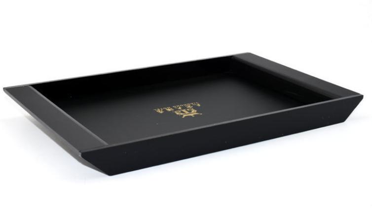 Tray-Matted Black