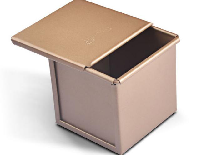 Bread tin