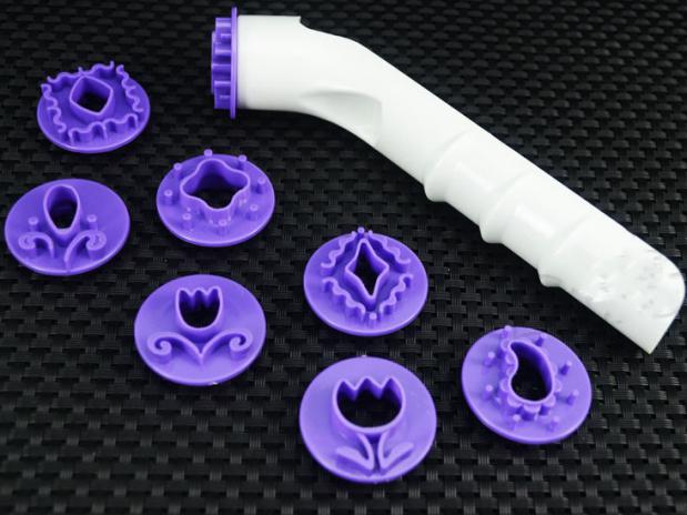 Fondant cake tool