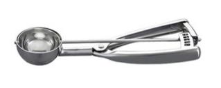 Fruit scoop