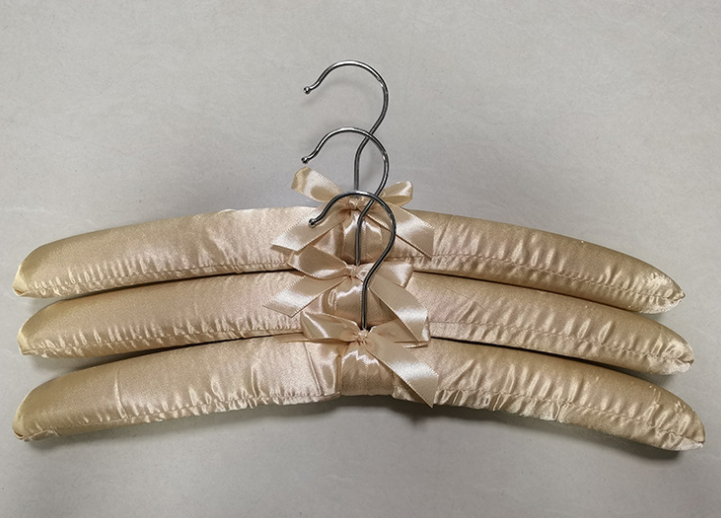Hanger-Satin paded
