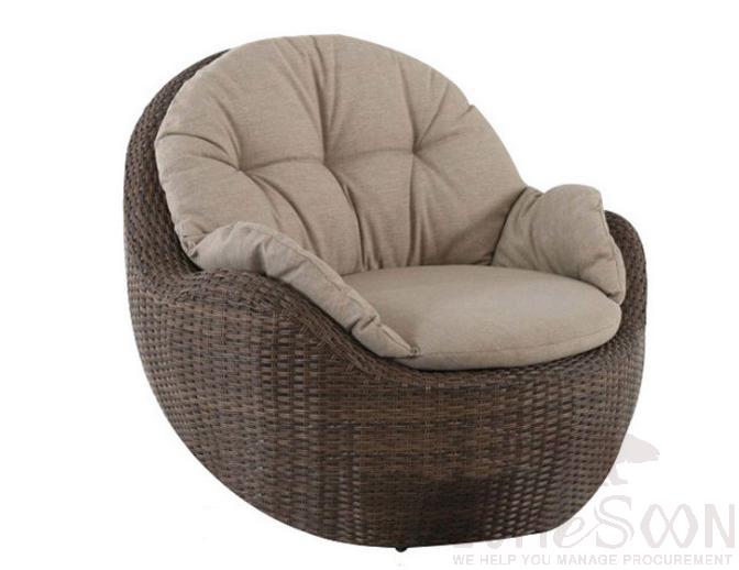 Outdoor rattan sofa,bold metal frame + PE rattan + high resilience sponge + non-slip rubber pad,φ70*82cm