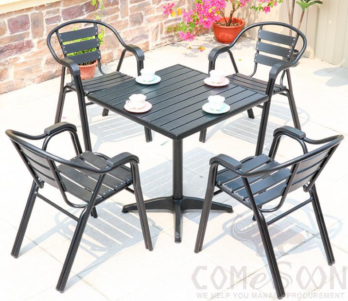 Outdoor plastic wood table and chair