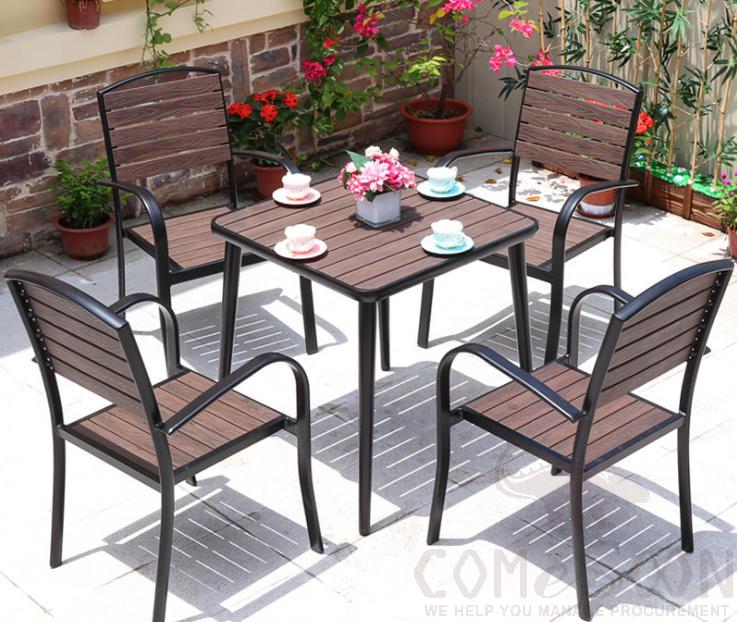 Outdoor plastic wood table and chair