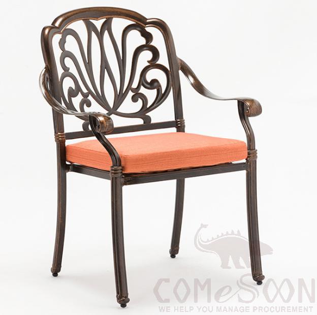 Outdoor cast aluminum chair