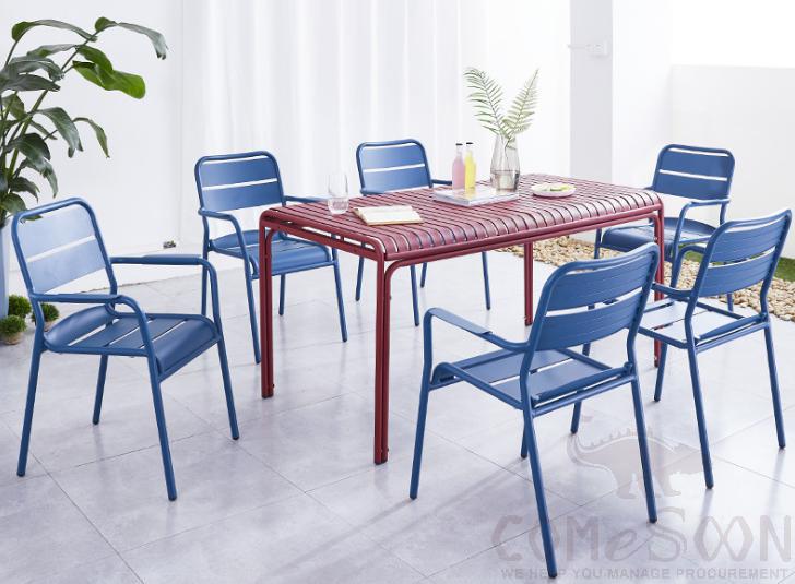 Outdoor aluminum tables and chairs