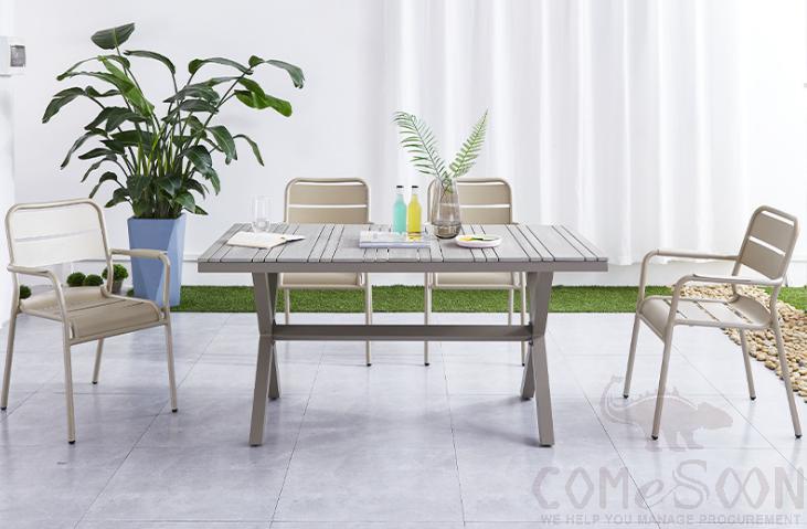 Outdoor aluminum tables and chairs