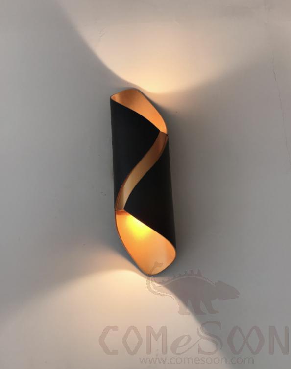 Waterproof Wall Light-10W，3000/4000/6000K，300*90*100mm