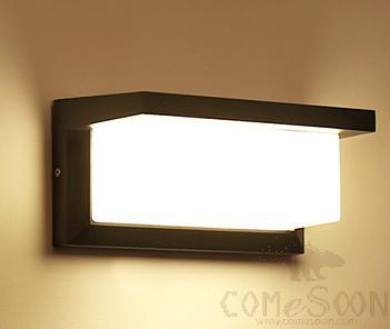 Waterproof Wall Light-18W，3000/4000/6000K，260*125*125