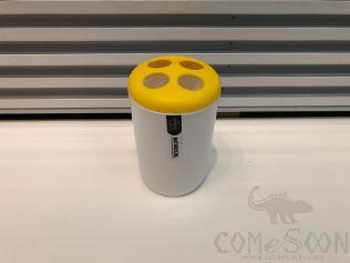 3317 Monochrome Toothbrush Holder-White