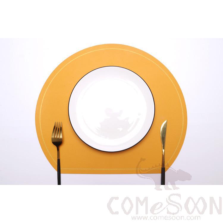 Placemat With Gold Border，PU ，L26*W33 CM