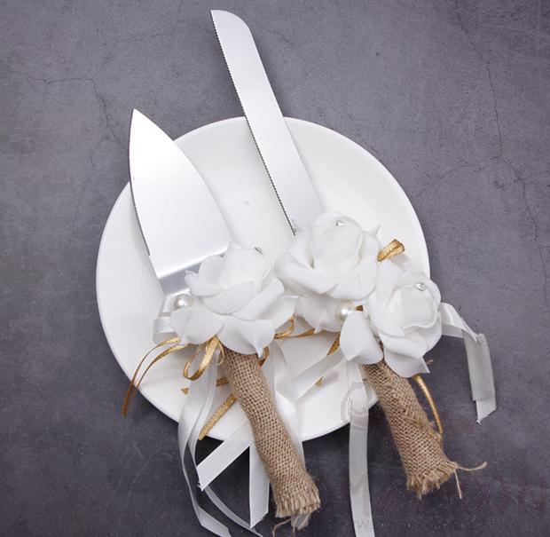 Romantic Cake Server