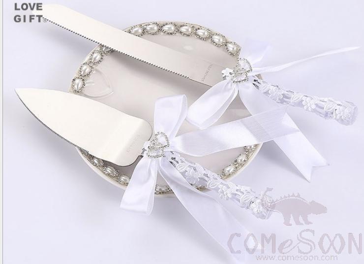 Romantic Cake Server