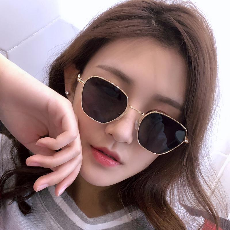 Sunglasses (for women)