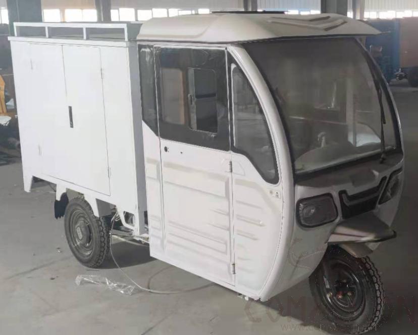 Refrigerated truck - totally enclosed - lithium battery - 1500L - Temperature control (- 18 ℃) - Mileage(40-50km) - Double door design