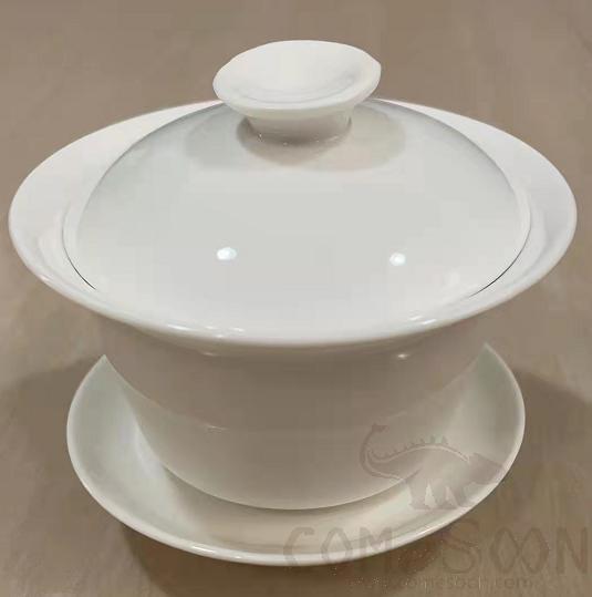 Chinese Tea Cup with lid and saucer set