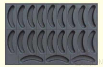 21 compartment cake mould banana