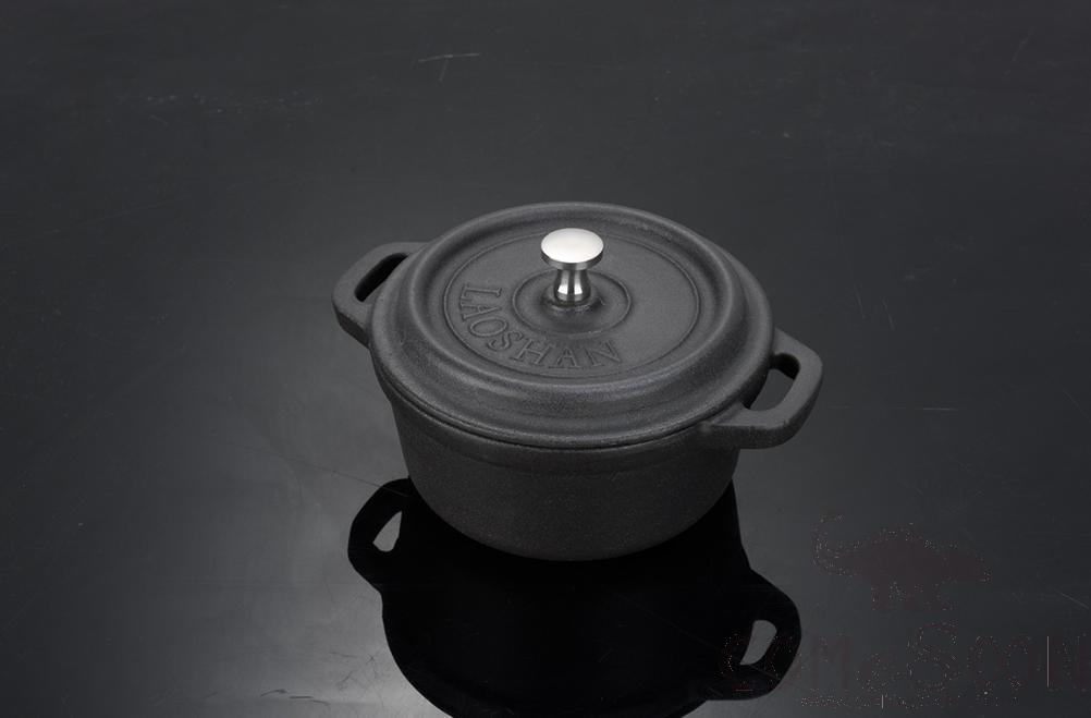 Enamel cast iron pot,Matte black,10cm