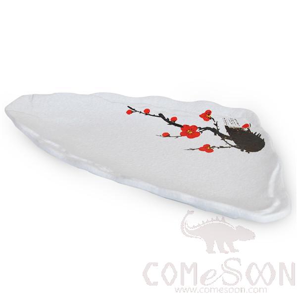 13.5&quot; Triangular Wood Grain Plate (Red Plum)
