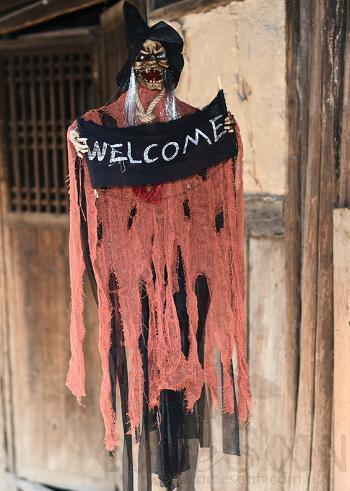 Hanging Skeleton ，Halloween