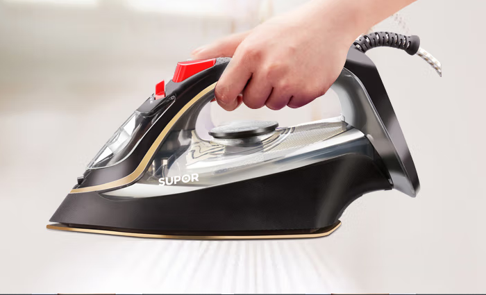 SUPOR Iron, Ceramic crystal bottom plate, 2000W