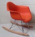 Chair, PP seat board + electroplated iron frame + beech wood legs
, 43*47*27*50cm