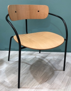 Chair, Bent wood craft pasted oak skin + sprayed iron legs
, 57*47*78*44cm