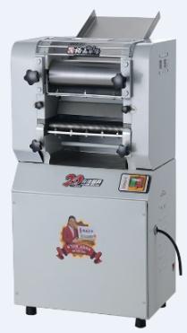 Noodle machine 
45×35×86cm
