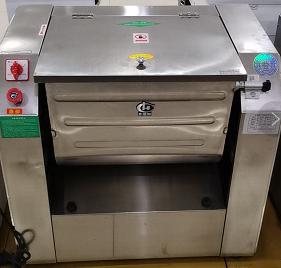 Dough mixer 25KG 58×80×73cm
