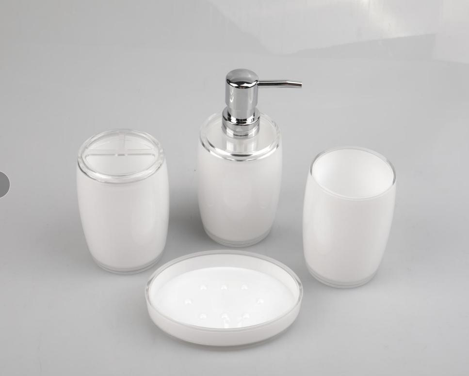 Triangle Soap dish，PS，white，Soap dispenser bottle of 7.3 * 17.5 cm;
Toothbrush holder 7.3 * 11.5cm;
Mouthwash cup 7.3 x 11 cm;
Soap dish of 13.4 * 9.8 * 2.5 cm