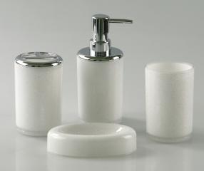 Four pieces in rhomboid pattern，PS，white，Soap dispenser bottle of 7.4 * 17.5cm;
Toothbrush holder 7.3 * 11.5 cm;
Mouthwash cup 7.3 x 11 cm;
Soap dish 9 * 12.8 * 2.8 cm