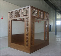 Ampoule and canopy bed